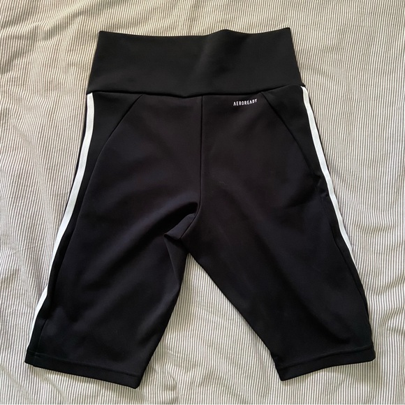 Adidas Aeroready Biking Shorts Women Size S 10” Inseam - Picture 3 of 8